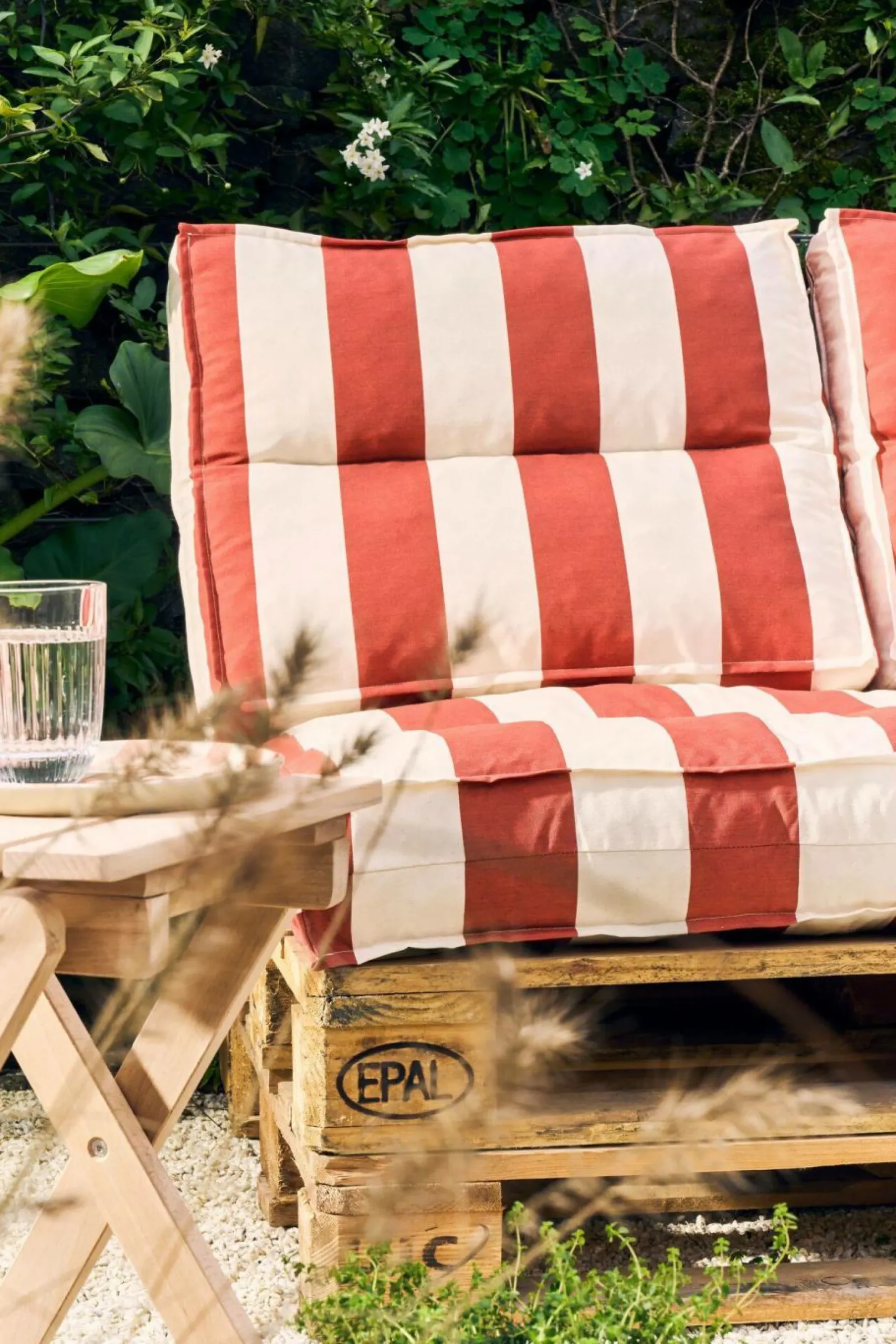 Camif Poufs, Poires Et Coussins De Sol|Poufs, Poires Et Coussins De Sol>Dossier coussin palette recyclé Heva -