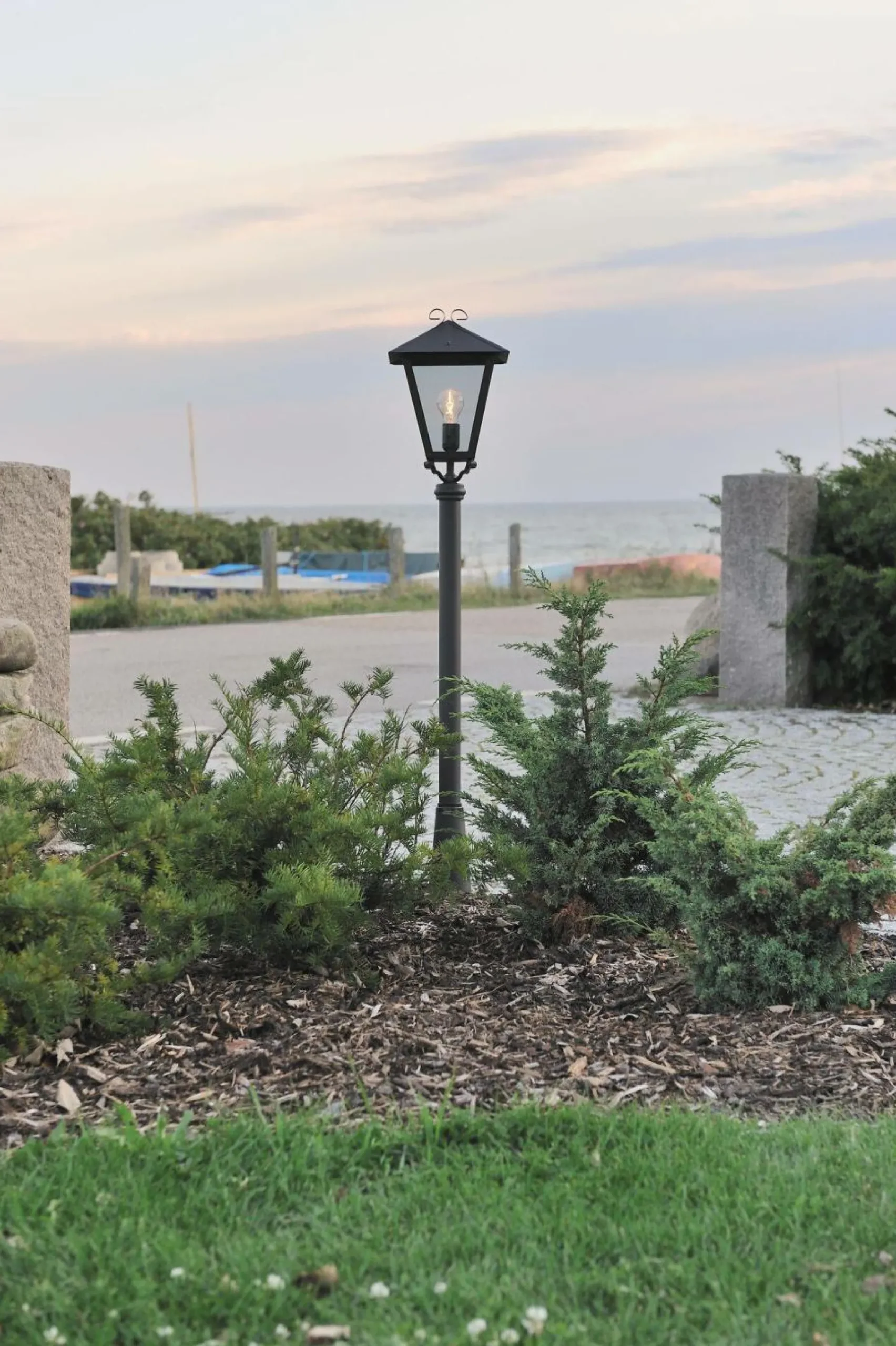 Camif Lampadaires De Jardin|Éclairage D'Extérieur>KONSTSMIDE Borne Lumineuse Benu en Aluminium