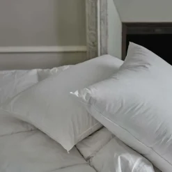 Camif Oreillers|Oreillers>Oreiller moelleux en duvet et percale biologique Carla - Moelleux - 50 x 70 cm
