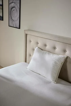 Camif Oreillers|Oreillers>Oreiller résilient sensation duvet Lyne - 50 x 70 cm